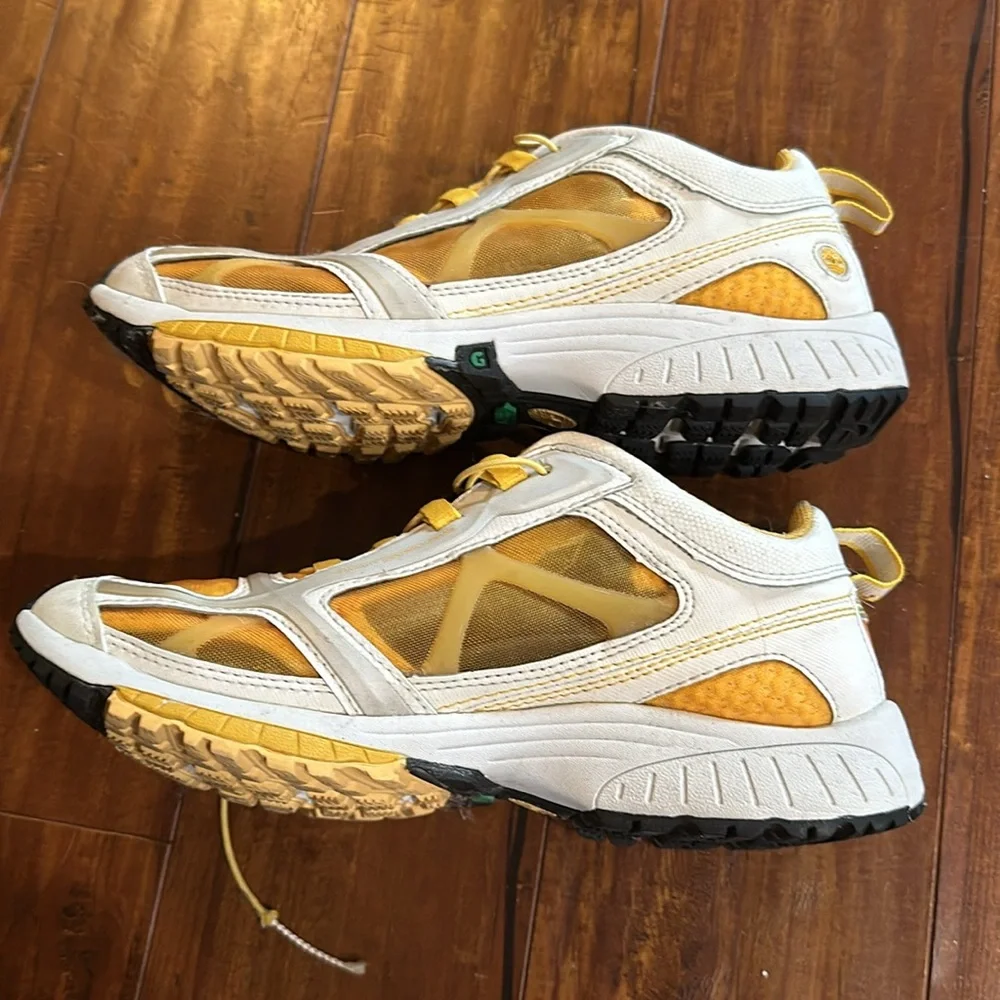 Timberland Woman’s‎ 8 Mountain Trainers Sneakers Ortholite